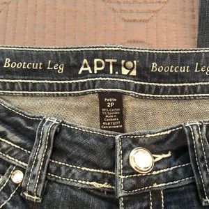 APT. 9 Jeans